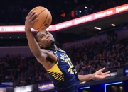 开云官网-爵士队客场战胜鹈鹕，戈贝尔抢断精准