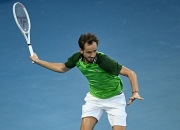 开云体育APP下载-澳网完胜美网，兹维列夫扛起全队