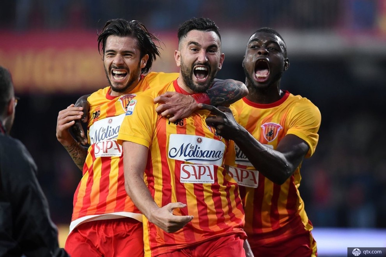 克罗托内在主场告负,保级形势堪忧的简单介绍 克罗托内在主场告负,保级形势堪忧的简单介绍