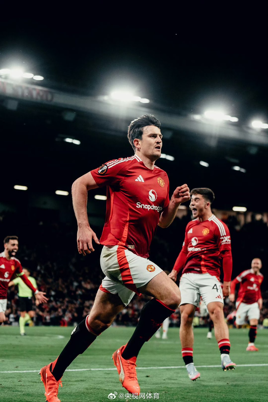 欧预赛比赛场上球员空前绝后,令人惊叹的简单介绍 欧预赛比赛场上球员空前绝后,令人惊叹的简单介绍