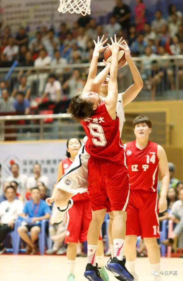 广西篮球赛事惊艳观众 广西篮球赛事惊艳观众