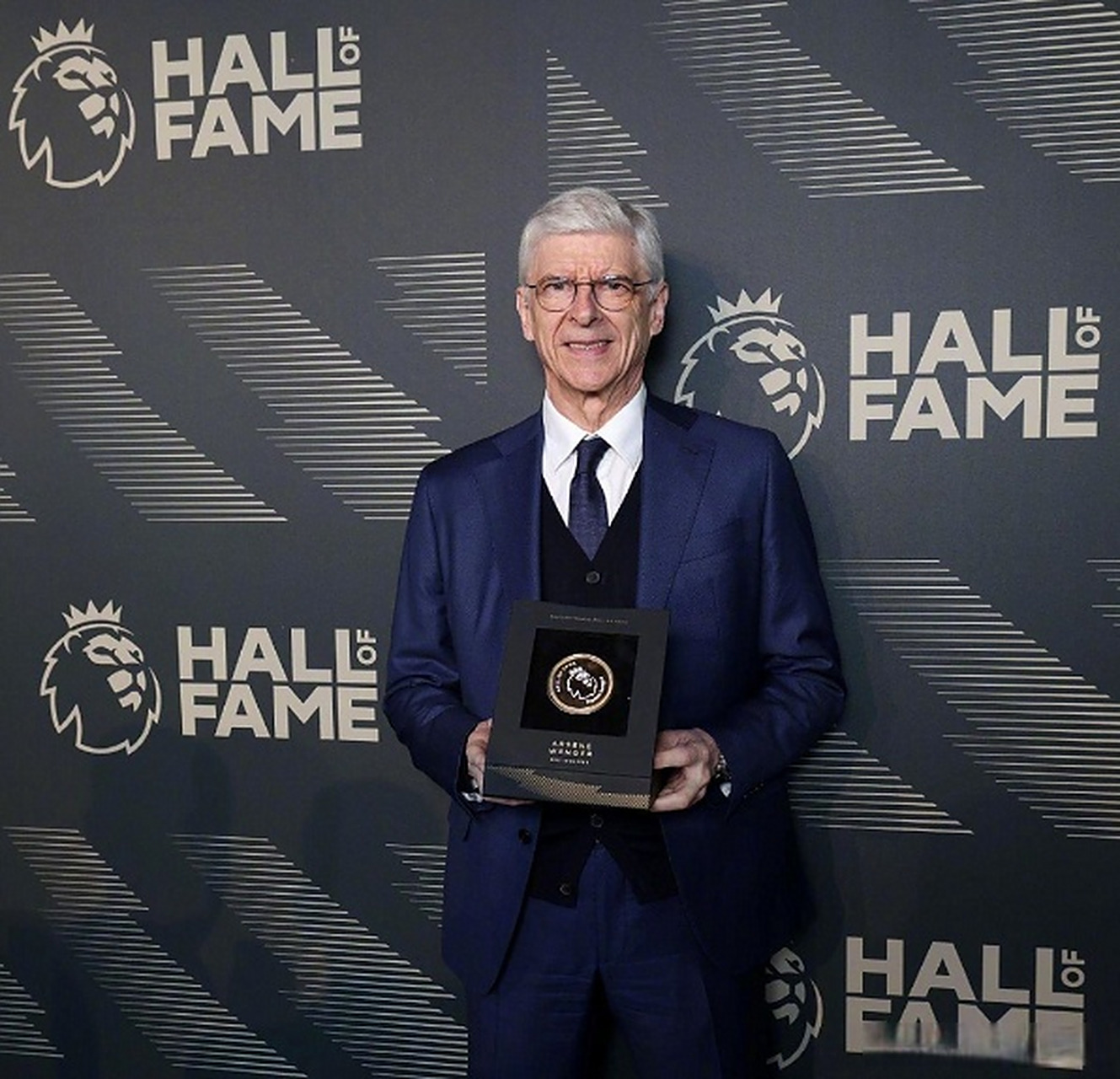 包含阿森纳后防惨遭溃败,温格执教或遭质疑的词条 包含阿森纳后防惨遭溃败,温格执教或遭质疑的词条