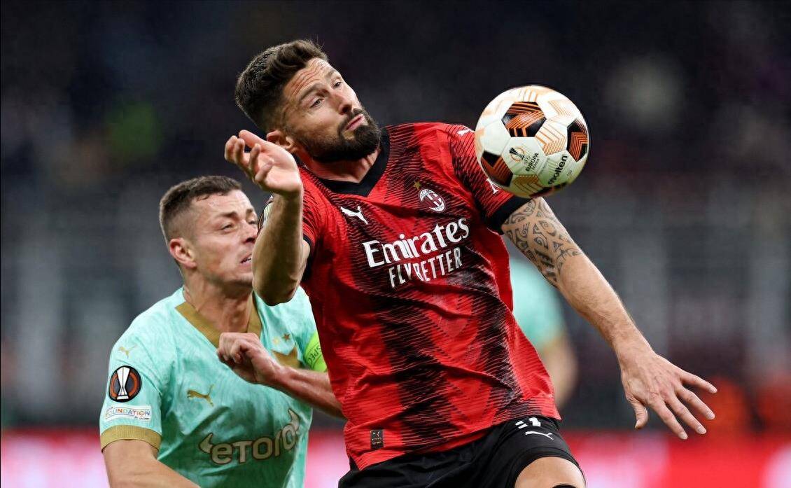 AC米兰连胜不停,势必冲击欧洲俱乐部足球冠军 AC米兰连胜不停,势必冲击欧洲俱乐部足球冠军