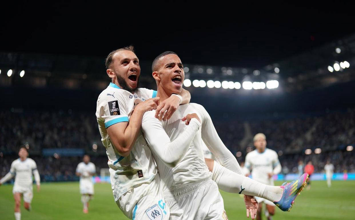 包含梅斯主场取胜，逐渐脱离法甲降级区的词条