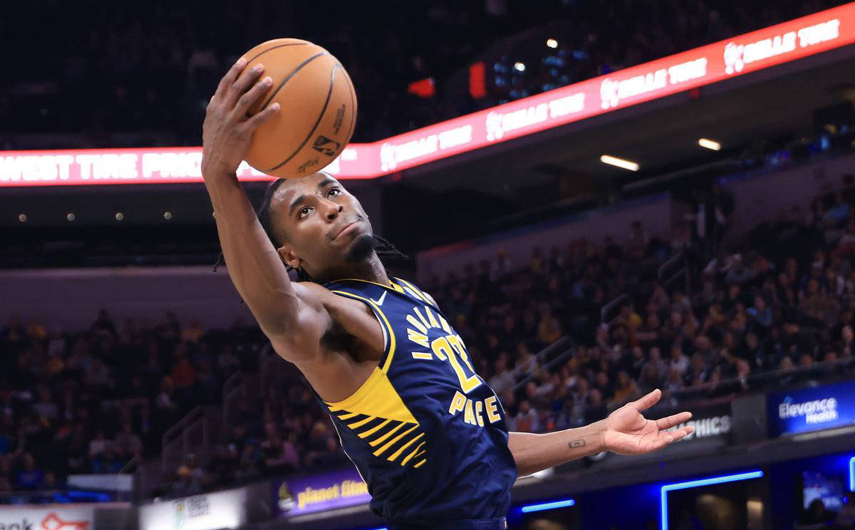 爵士队客场战胜鹈鹕,戈贝尔抢断精准 爵士队客场战胜鹈鹕,戈贝尔抢断精准