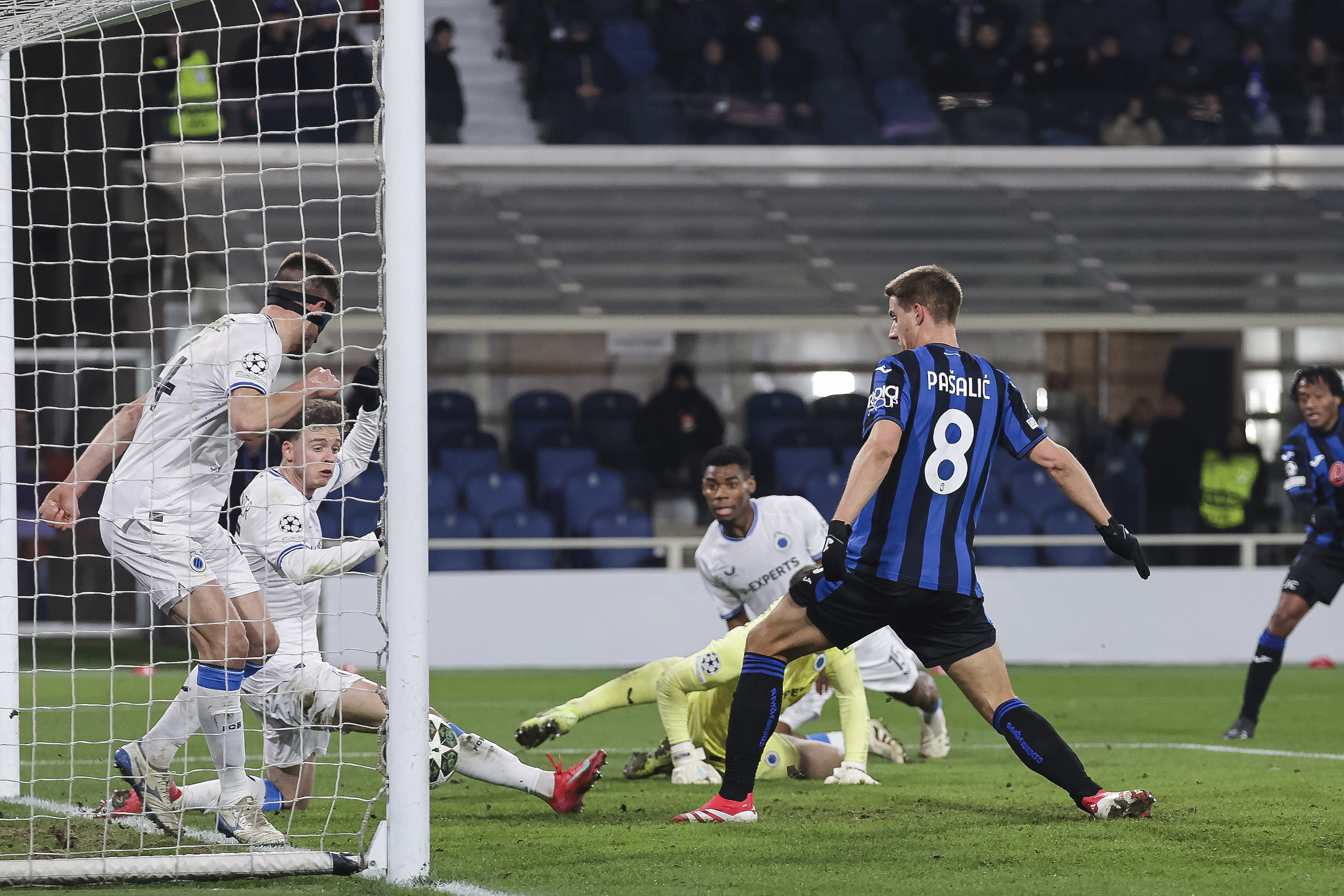 亚特兰大客场压胜,客场作战表现抢眼的简单介绍 亚特兰大客场压胜,客场作战表现抢眼的简单介绍