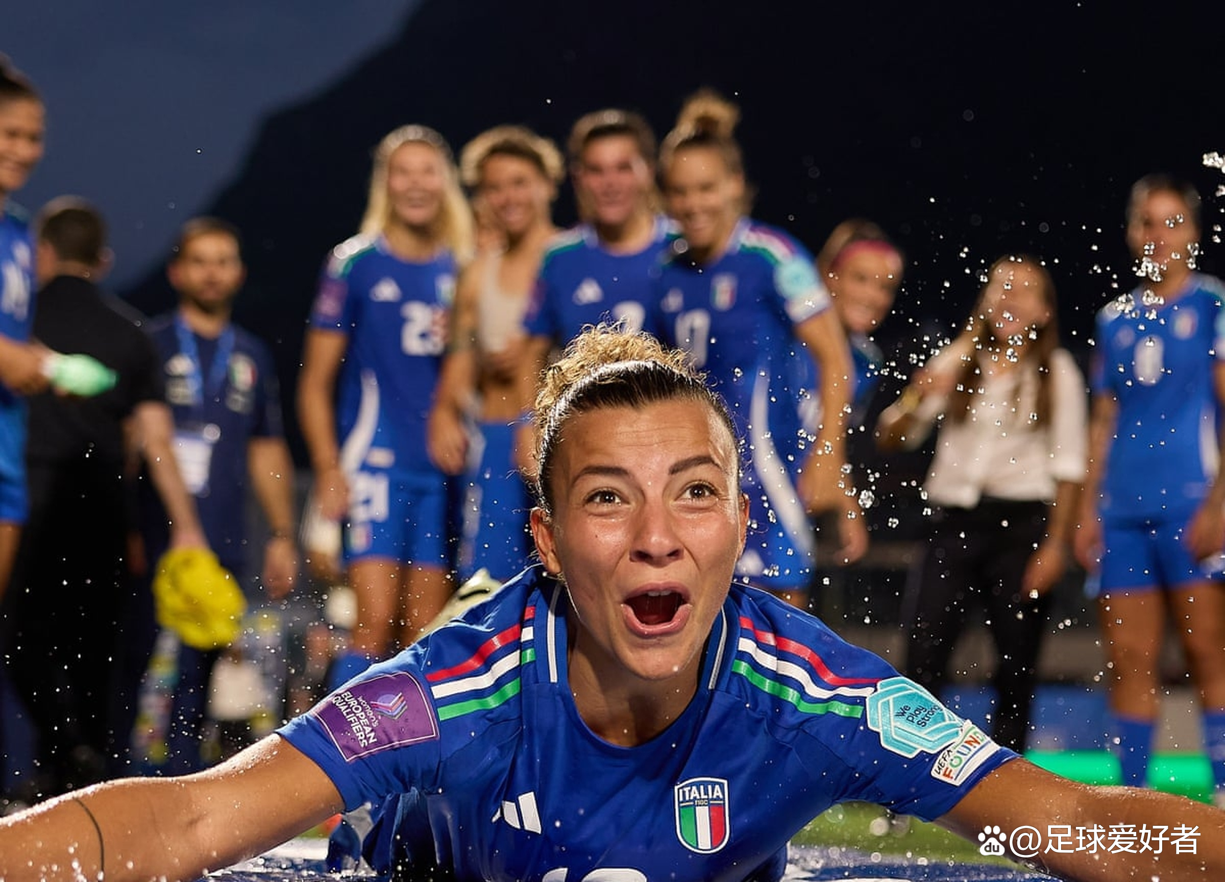 欧洲杯上,女足实力强悍压倒对手 欧洲杯上,女足实力强悍压倒对手