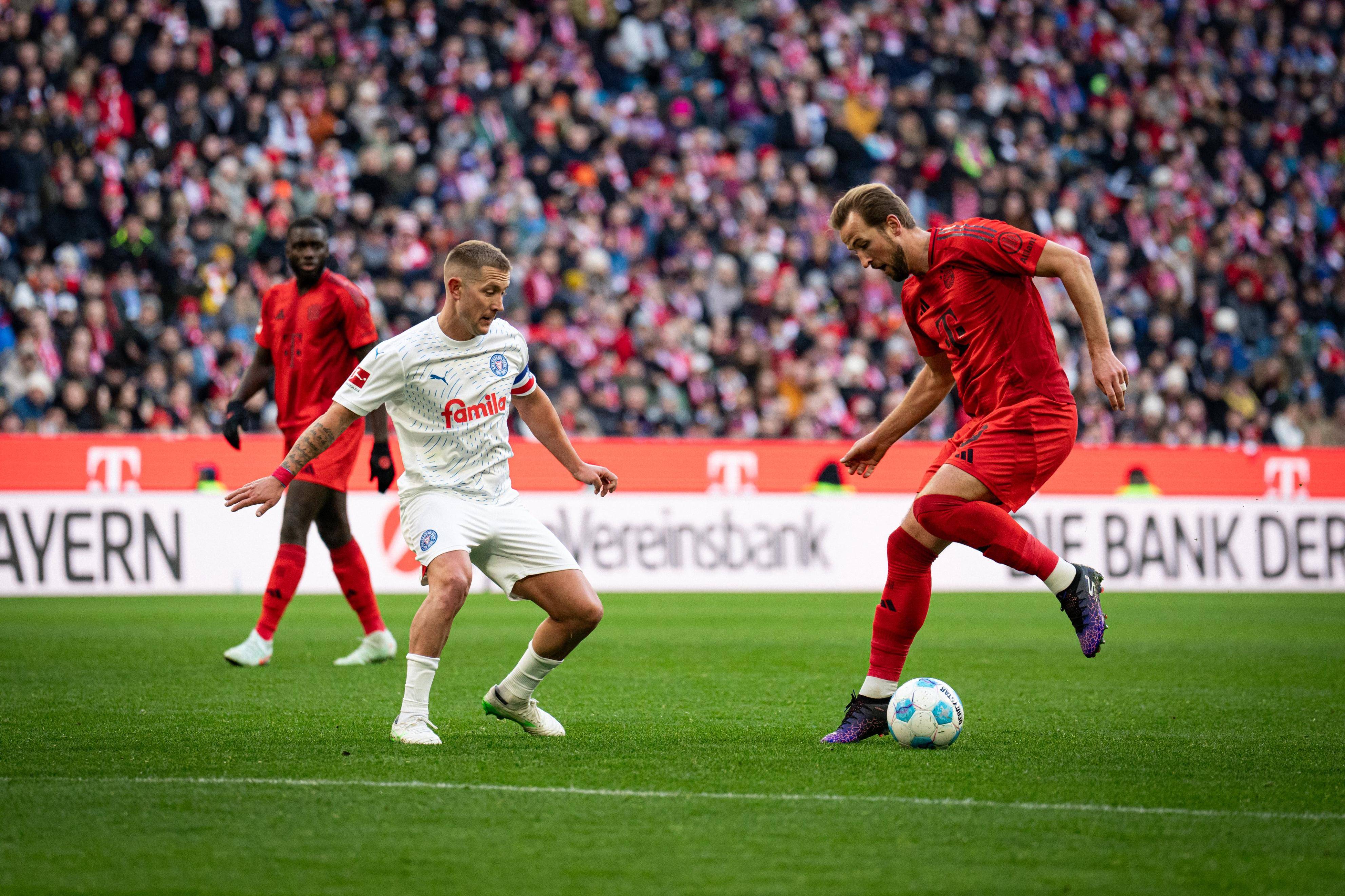 拜仁慕尼黑主力受伤,球队深陷伤病危机的简单介绍 拜仁慕尼黑主力受伤,球队深陷伤病危机的简单介绍