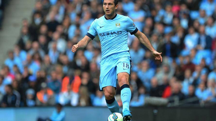 曼城客场不敌埃弗顿，连遭两连败积分落后领先对手的简单介绍