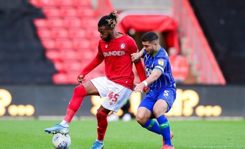 对战强敌，球队遭遇失利领头羊地位受挑战的简单介绍