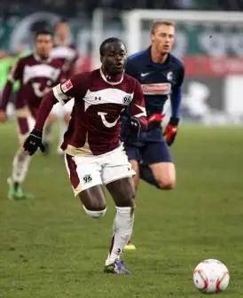 汉诺威战胜对手,保持中游稳定表现的简单介绍 汉诺威战胜对手,保持中游稳定表现的简单介绍