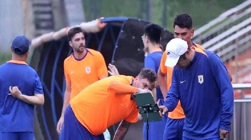 沙尔克04传闻大换血，球员调整或开启