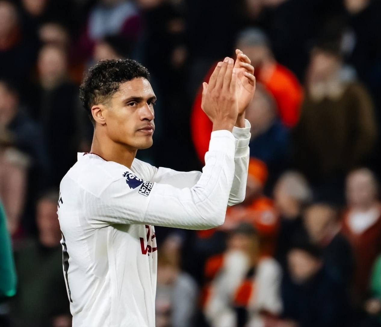 包含皇马客场2-1逆转梅斯,瓦拉内开创进球进球序幕的词条 包含皇马客场2-1逆转梅斯,瓦拉内开创进球进球序幕的词条