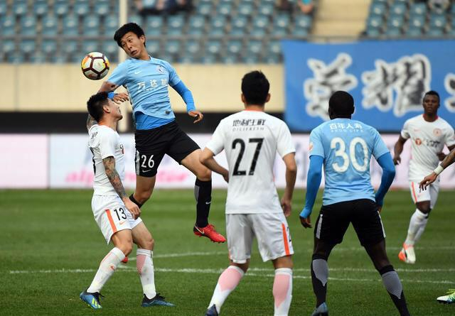 北京人和客场不敌对手,遭受失利 北京人和客场不敌对手,遭受失利