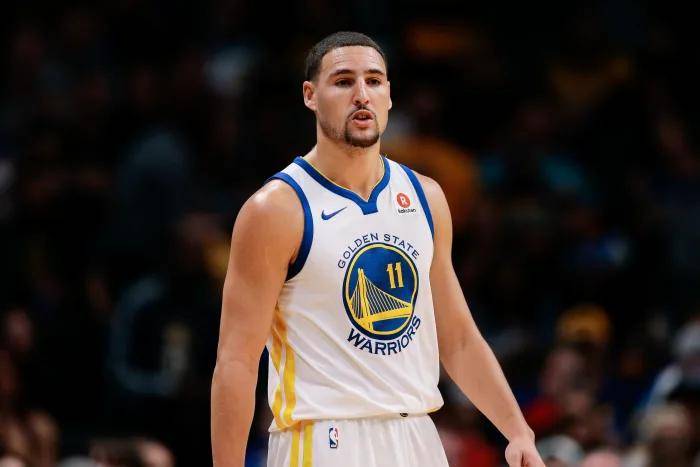 包含曼城险胜PSG,克莱·汤普森绝境下完成绝杀强强对话半决赛,留下经典瞬间的词条 包含曼城险胜PSG,克莱·汤普森绝境下完成绝杀强强对话半决赛,留下经典瞬间的词条