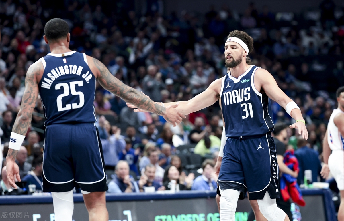 76人力克独行侠,戈贝尔惊艳四座 76人力克独行侠,戈贝尔惊艳四座