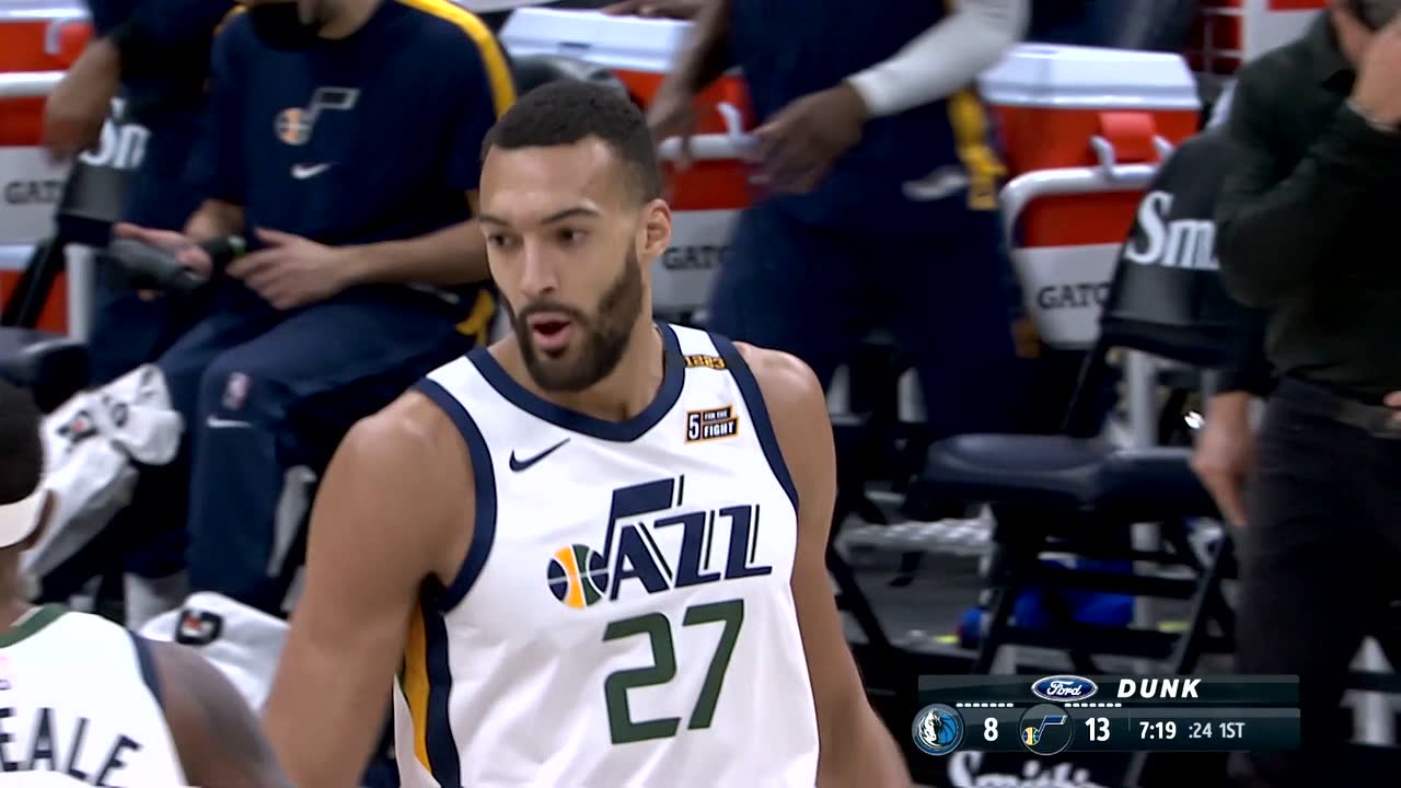 76人力克独行侠,戈贝尔惊艳四座 76人力克独行侠,戈贝尔惊艳四座