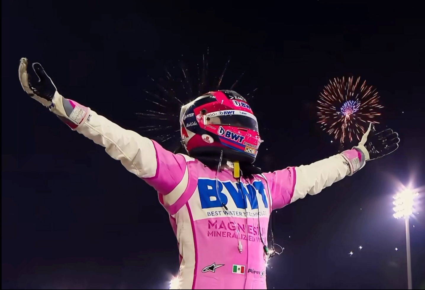 法拉利绝杀红牛车队，佩雷兹高光表现